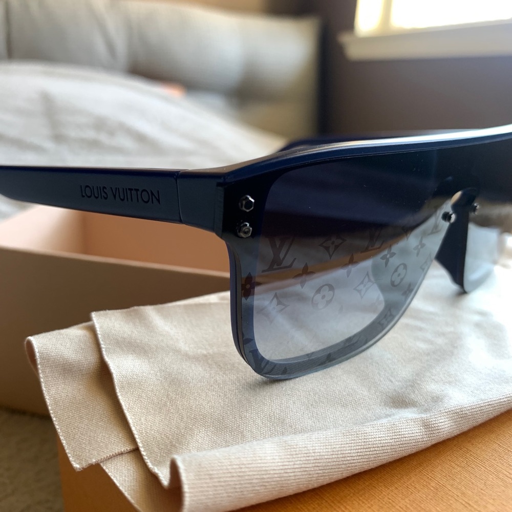 Louis Vuitton Waimea Dark Blue Sunglasses